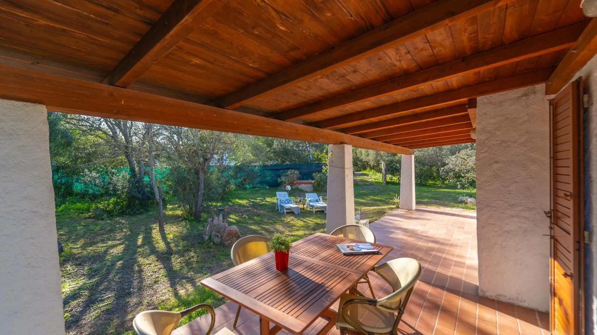 Profumo Di Sardegna Villa Porto Istana 0*,