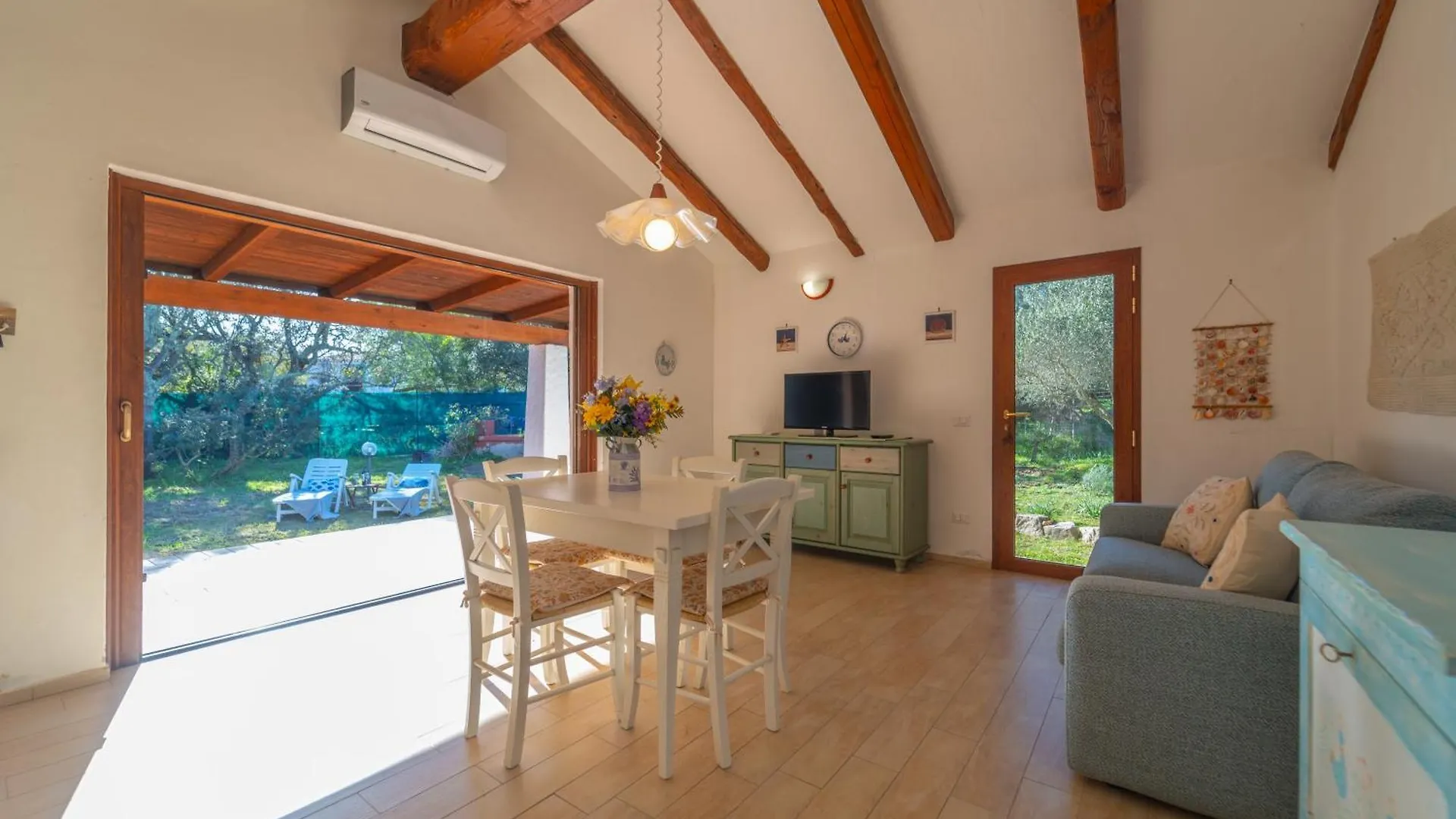 Profumo Di Sardegna Villa Porto Istana Italy
